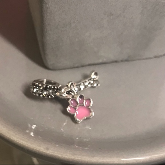 🦴🐾Adorable Paw Print Rhinestone Bone/Silvertone Charm* Pandora STYLE* 1 Pc NWT - Picture 3 of 8
